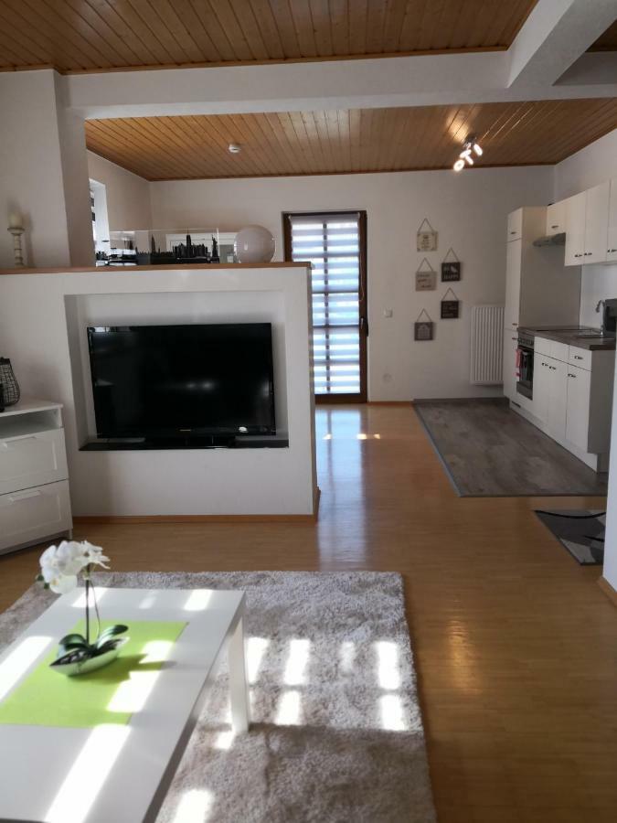 Apartment Ferienwohnung Emmerthal Auch Fuer Monteure Fewo Eksteriør billede