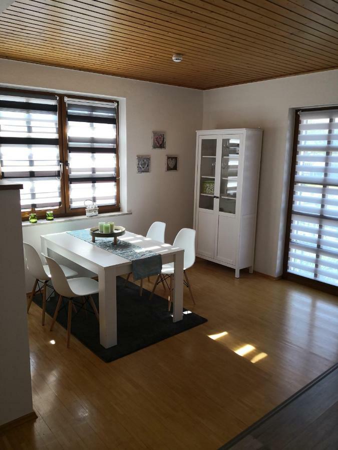 Apartment Ferienwohnung Emmerthal Auch Fuer Monteure Fewo Eksteriør billede